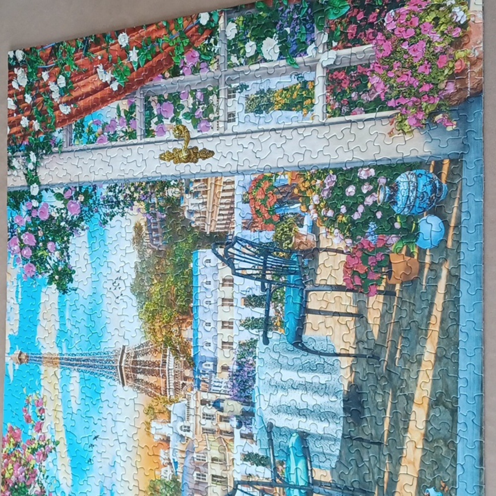🧩Luxurious Lookout (Paris)1000 pc puzzle - Picture 5 of 5